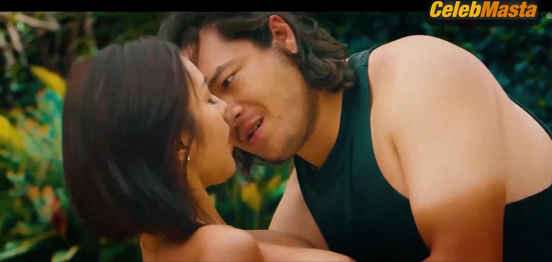 Jenn Rosa Breasts Scene In Halinghing - Photo 1 of 5 photo 5