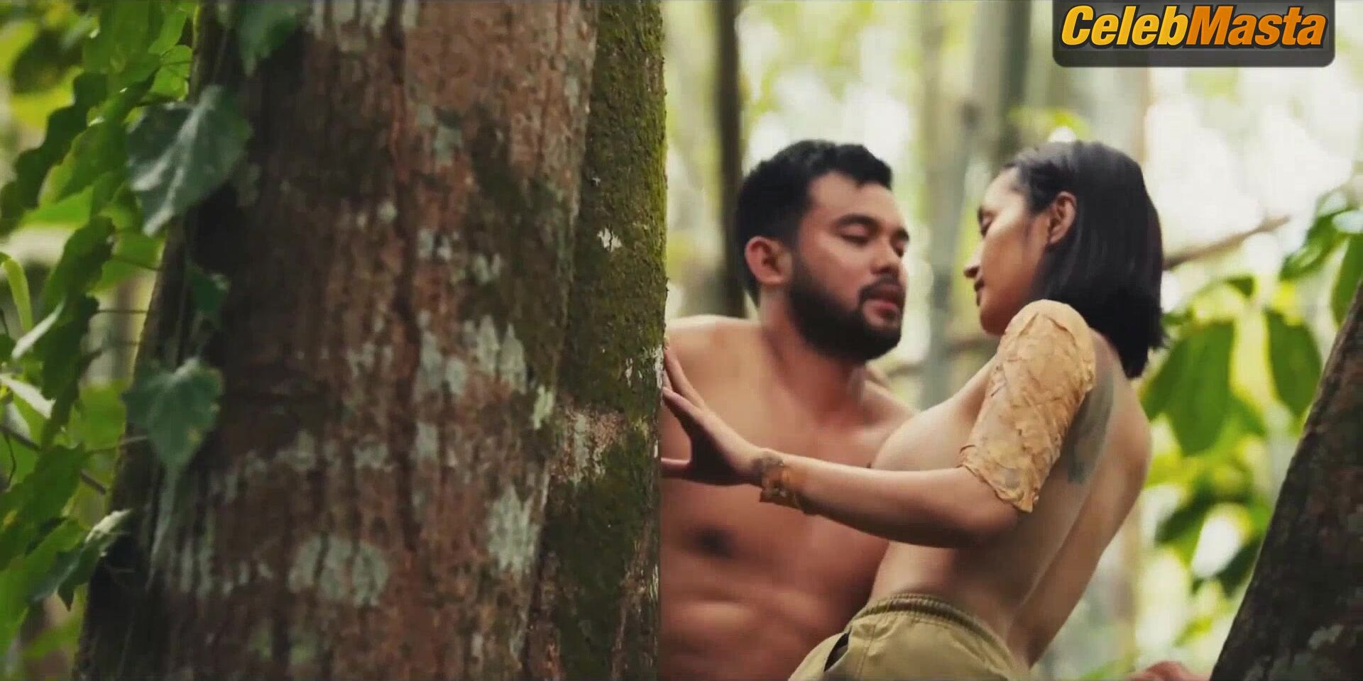 Jenn Rosa ’s Tits Scene In Las Ilusyunadas - Photo 2 of 5