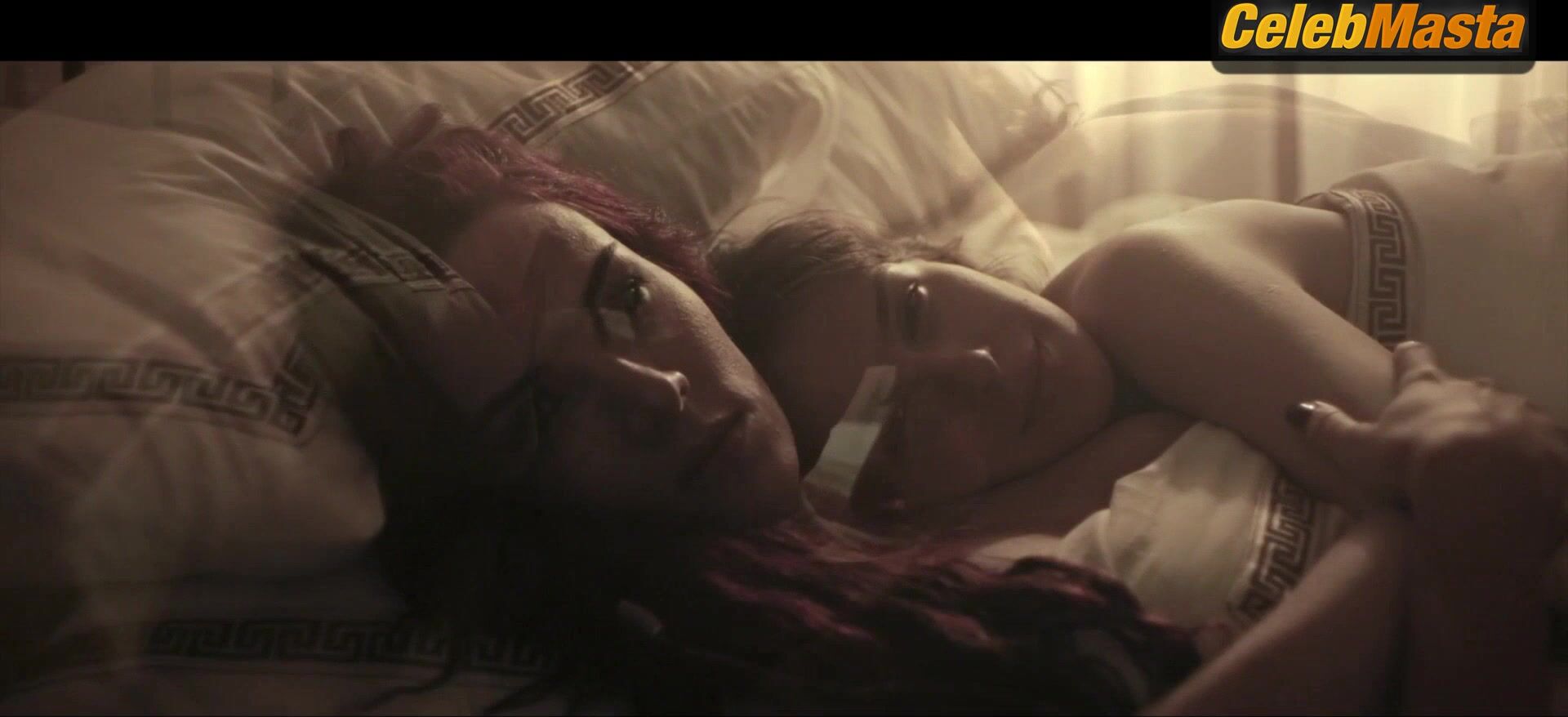 Anna Maria Sieklucka Charlotte Kirk And Tits, Lesbian Scene From - Photo 1 of 5 photo 5