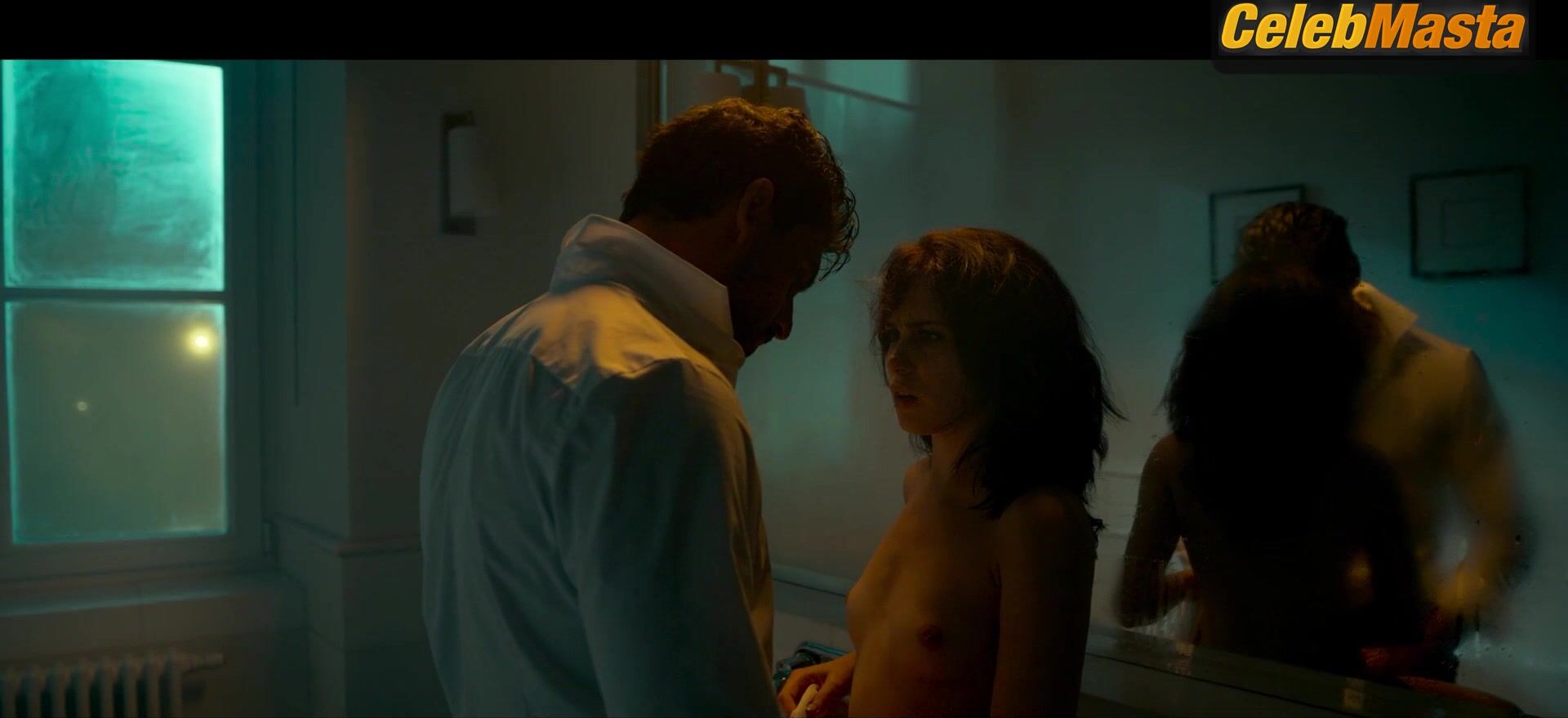 Anna Maria Sieklucka Breasts Scene In 365 Days - Photo 2 of 5 photo 5