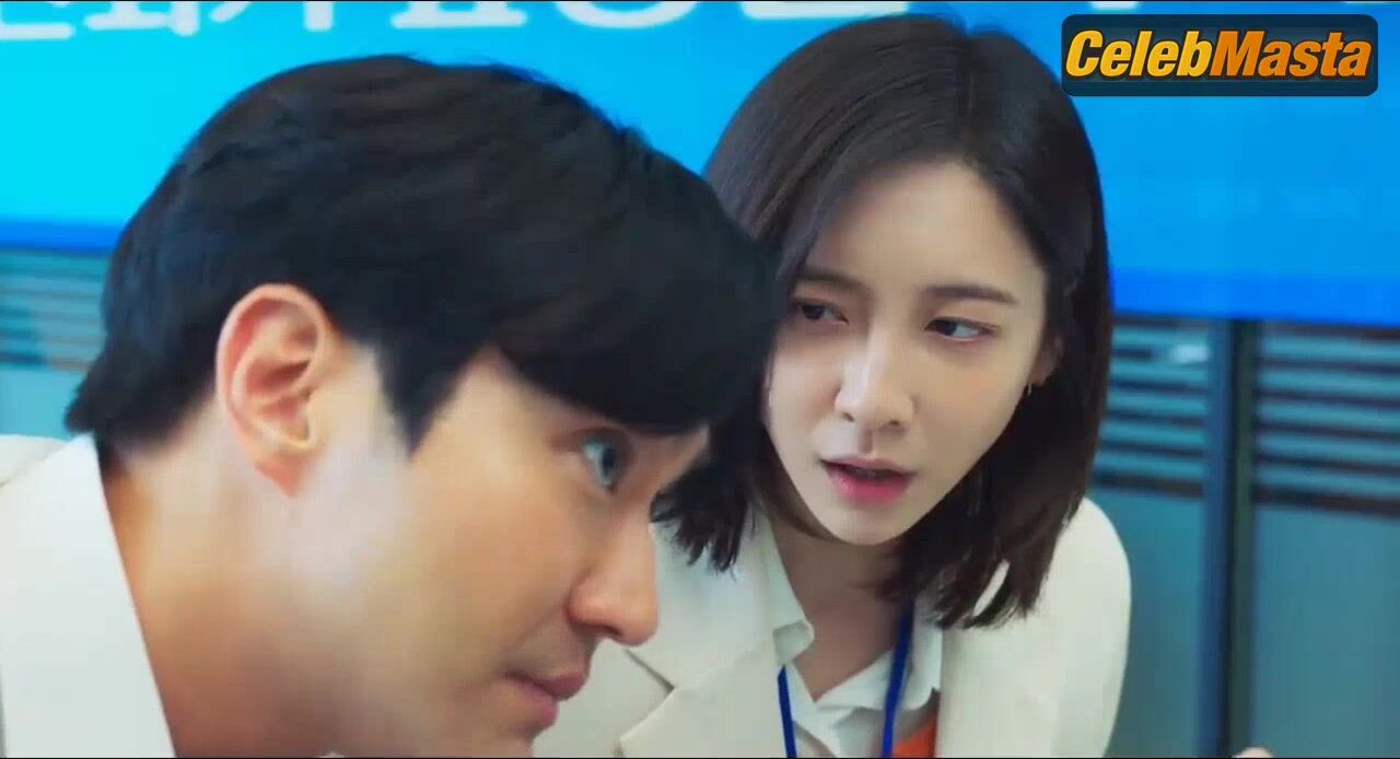 Park Ji-hyun ’s Sexy Scene From Forbidden Fairytale - Photo 1 of 5 photo 4