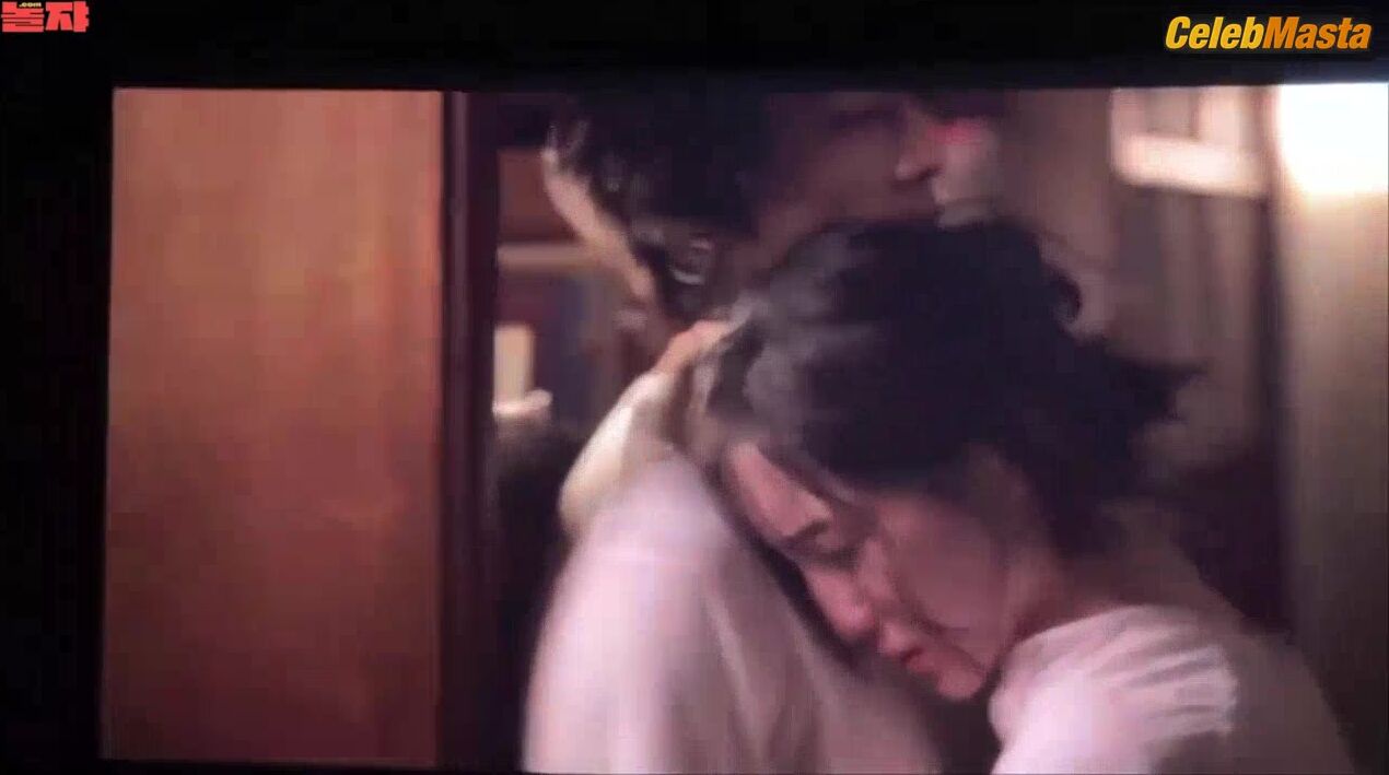 Park Ji-hyun Booty, Tits Scene From The Hidden Face - Photo 2 of 5 photo 3