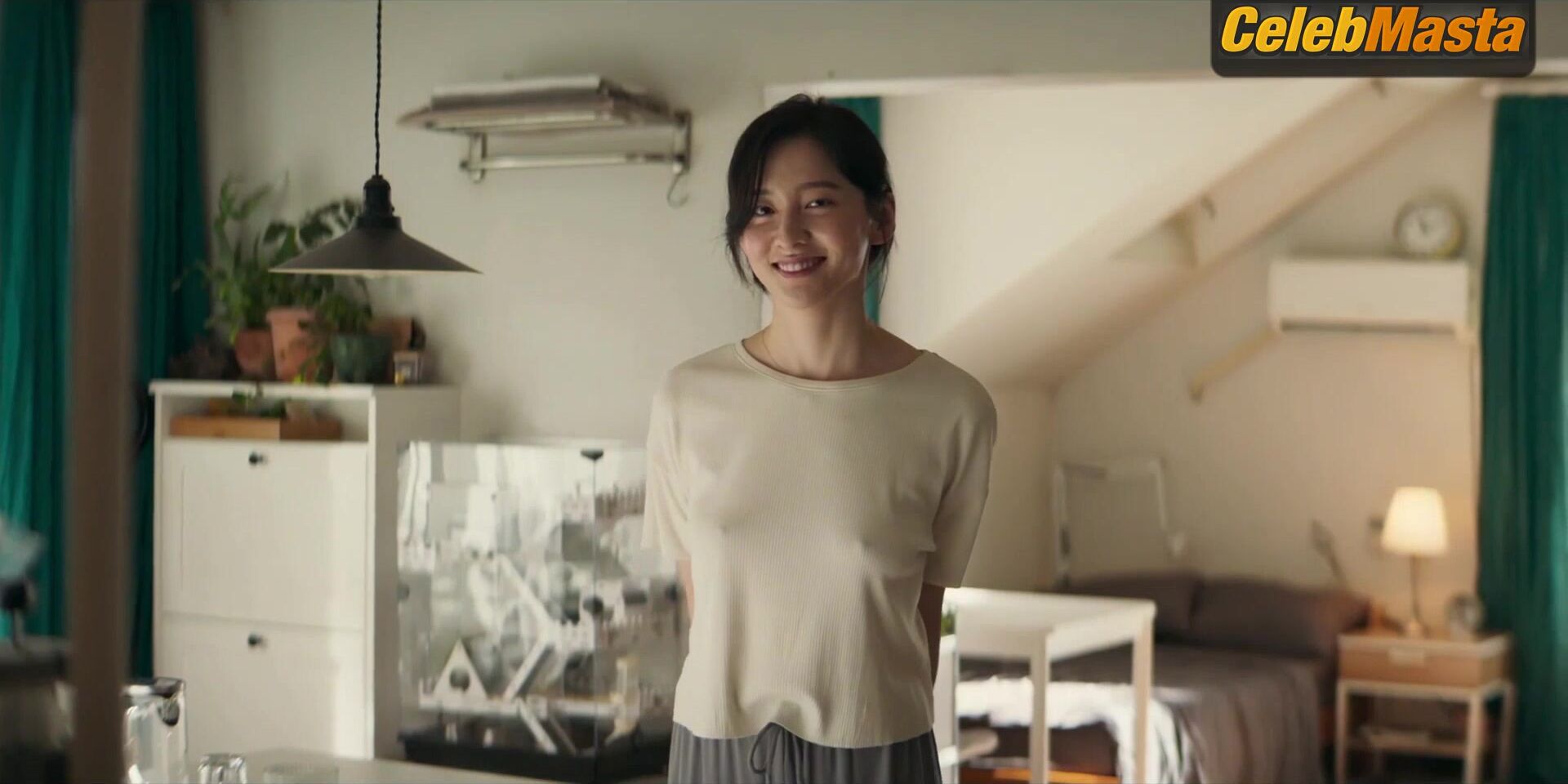 Park Ji-hyun ’s Sexy Scene From Hidden Face - Photo 4 of 5 photo 5