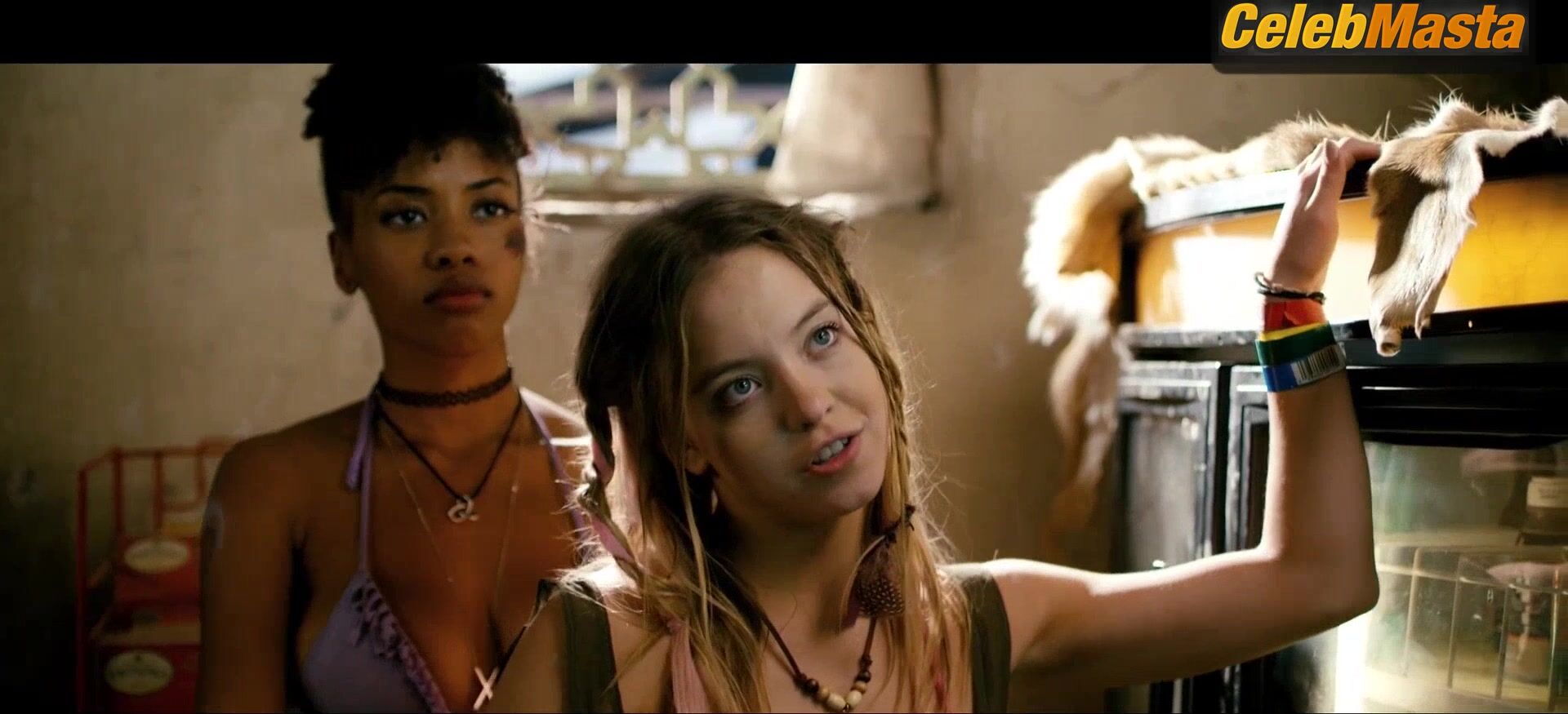 Cameron Richardson , Joi Liaye And Sydney Sweeney Swimsuit, - Photo 1 of 5 photo 4