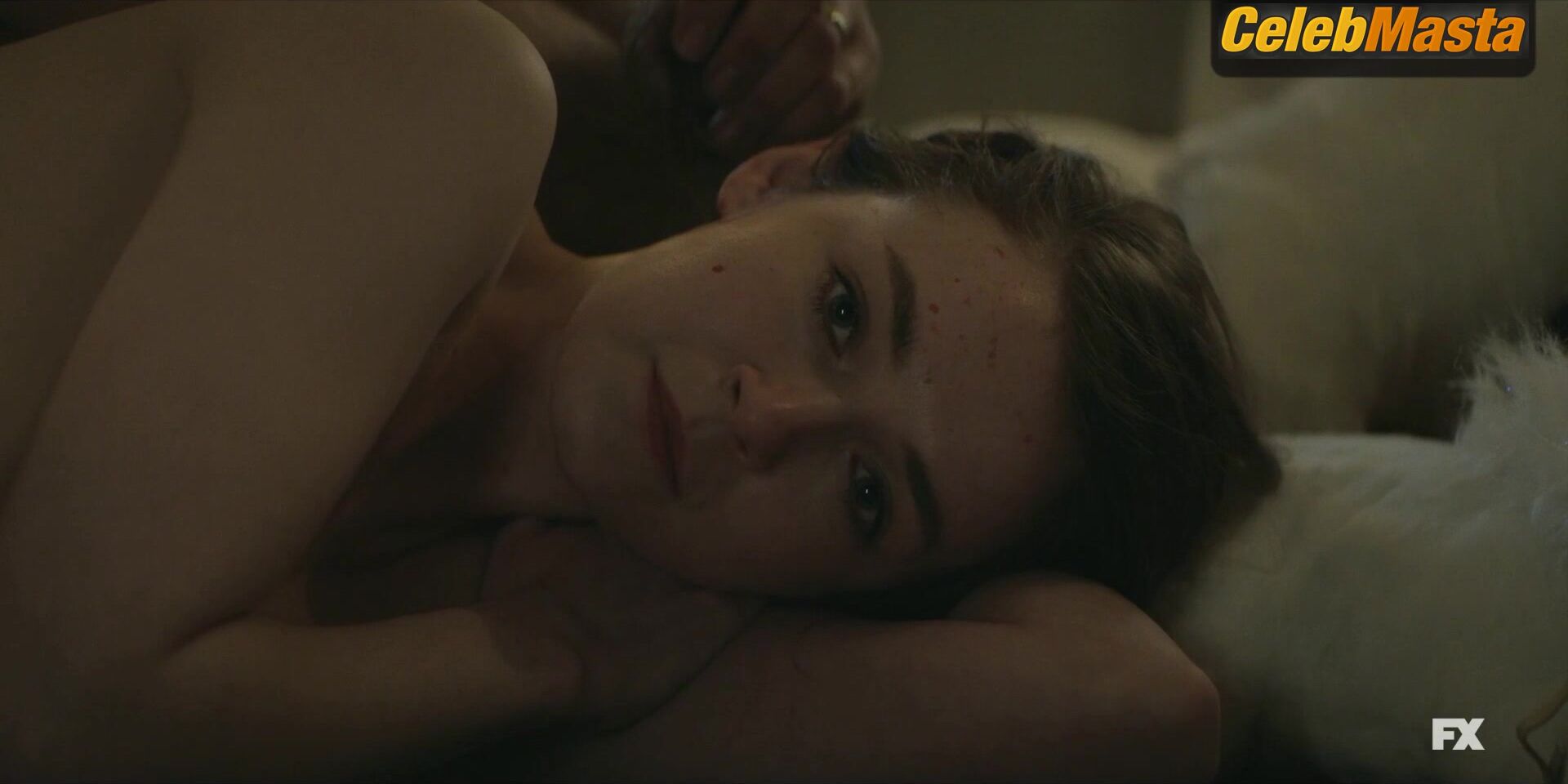 Sarah Bolger ’s Sexy Scene From Mayans M.c. - Photo 2 of 5