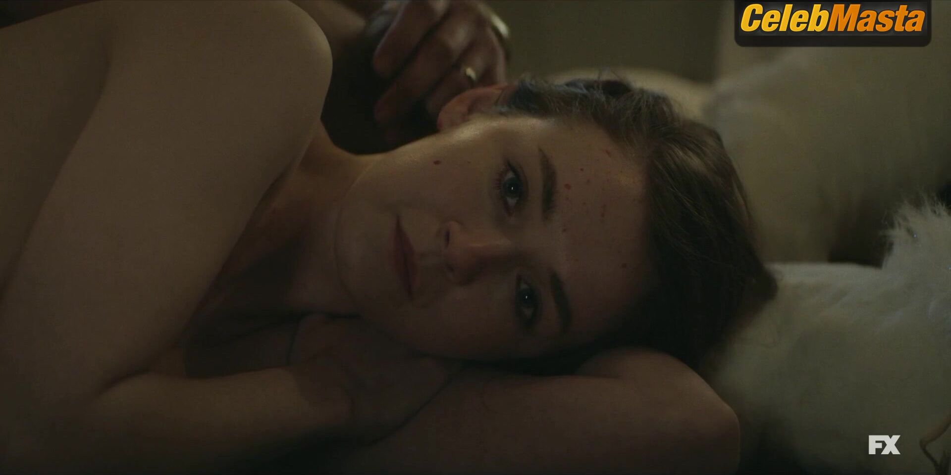 Sarah Bolger ’s Sexy Scene From Mayans M.c. - Photo 2 of 5 photo 3