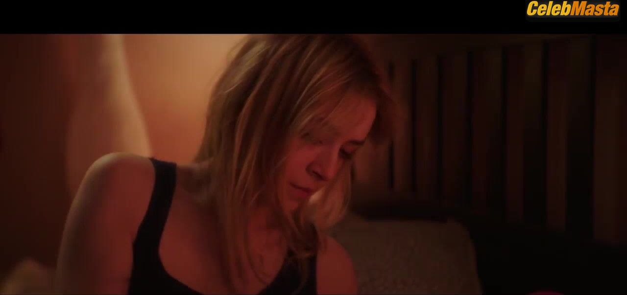 Sarah Bolger ’s Tits Scene From A Good Woman Is - Photo 2 of 5 photo 3