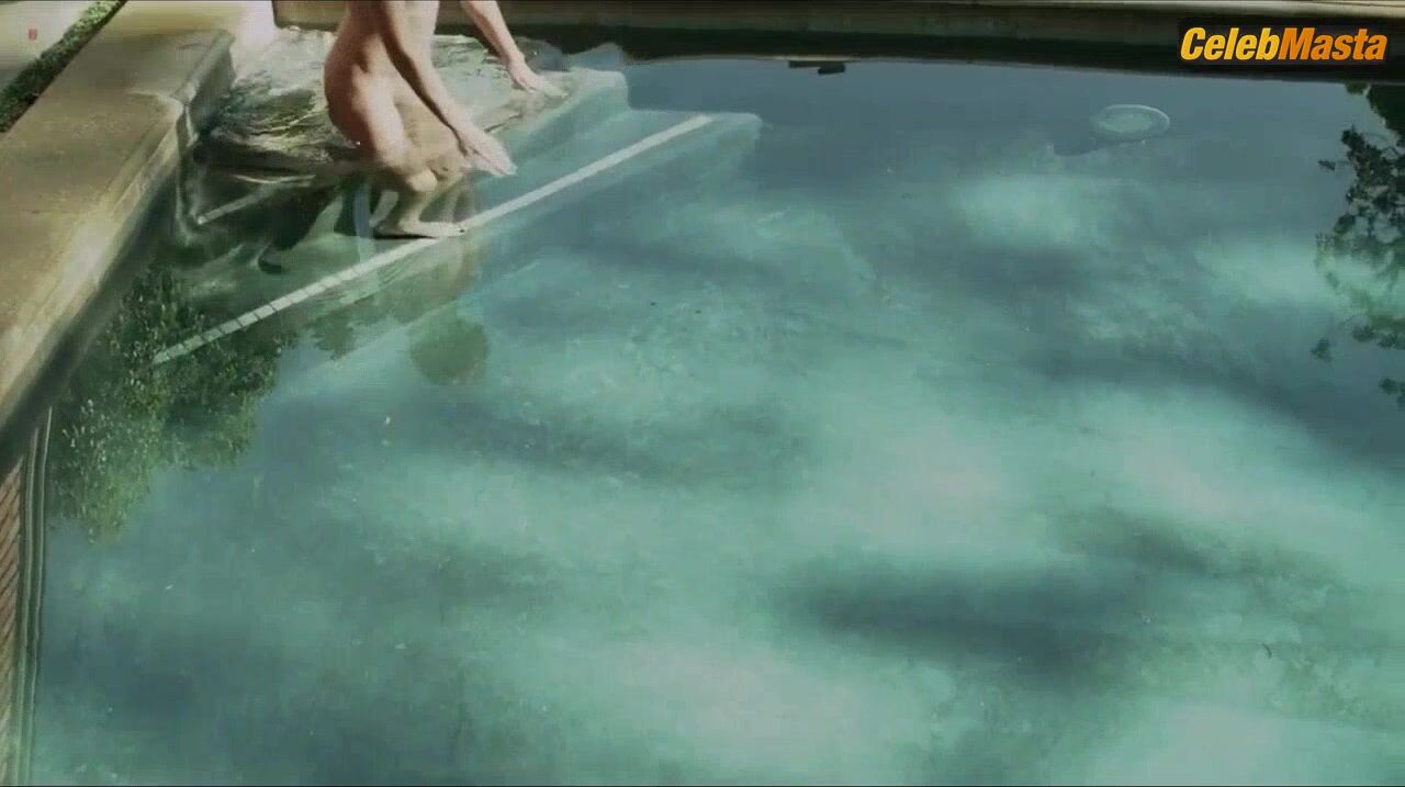 Donna W. Scott Flaunts Butt, Tits Scene In Femme Fatales - Photo 2 of 5