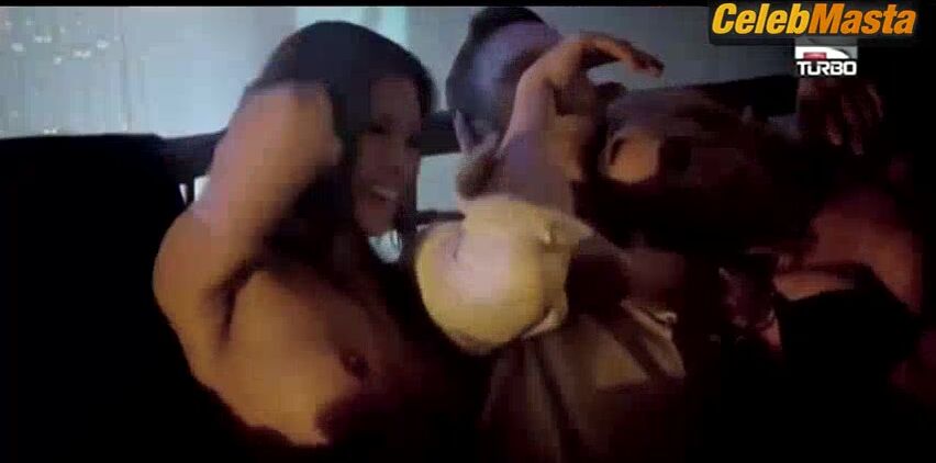Unknown Lesbian Reveals Boobs Scene In Femme Fatales - Photo 2 of 5 photo 3