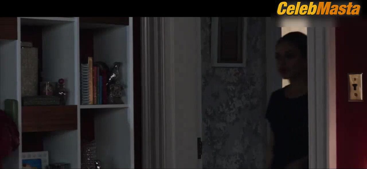 Vanessa Kirby ’s Underwear Scene From Jupiter - Photo 1 of 5
