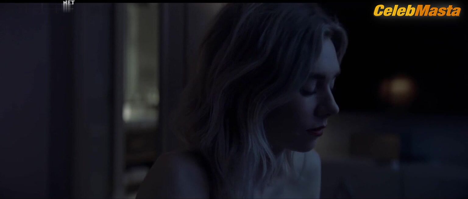 Vanessa Kirby ’s Tits, Underwear Scene From Night - Photo 2 of 5