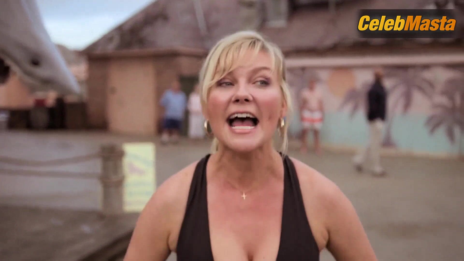 Kirsten Dunst Hot Scene In On Becoming A God In Central - Photo 2 of 5 photo 5