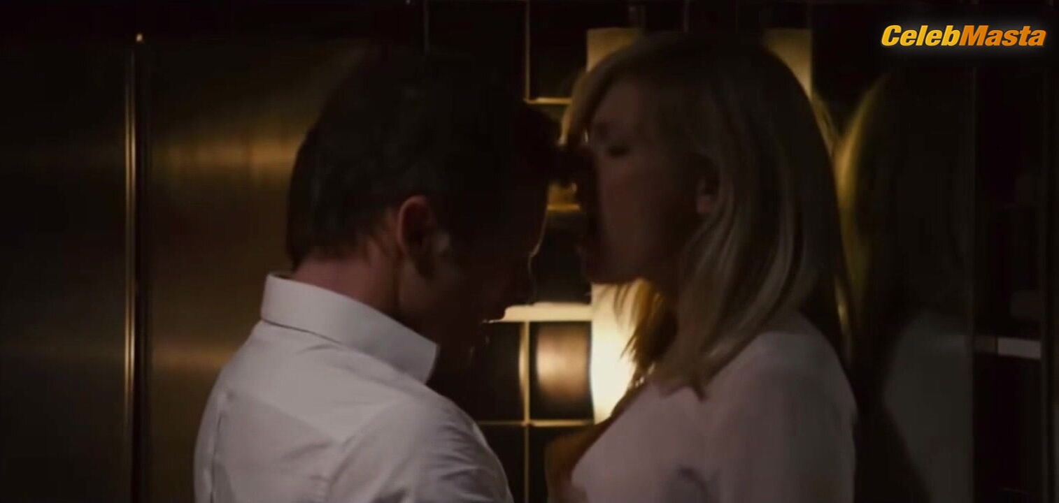 Kirsten Dunst Ass, Tits Scene From Bachelorette - Photo 3 of 5 photo 2