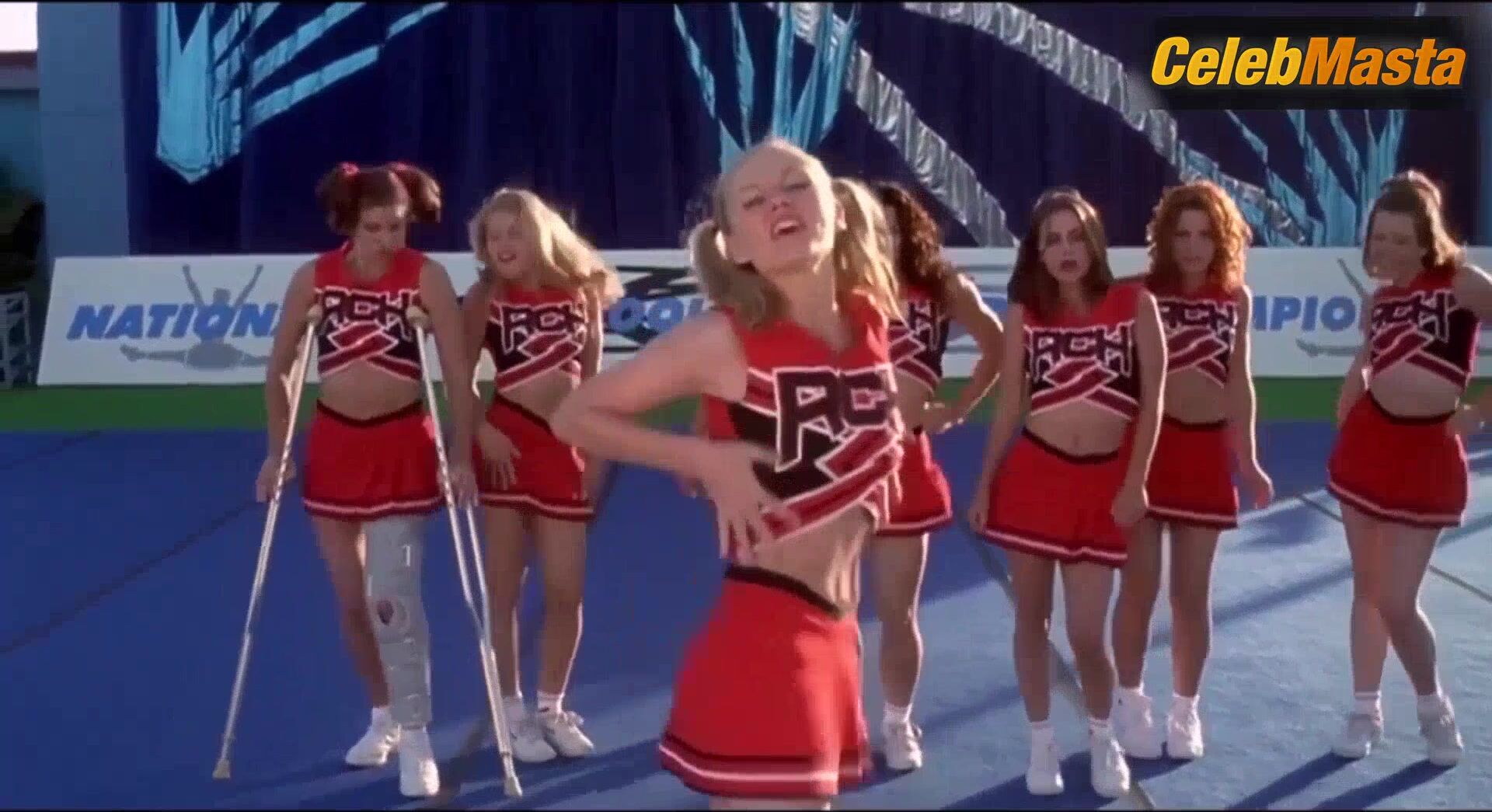 Kirsten Dunst Bares Sexy Scene In Bring It On - Photo 2 of 5 photo 1