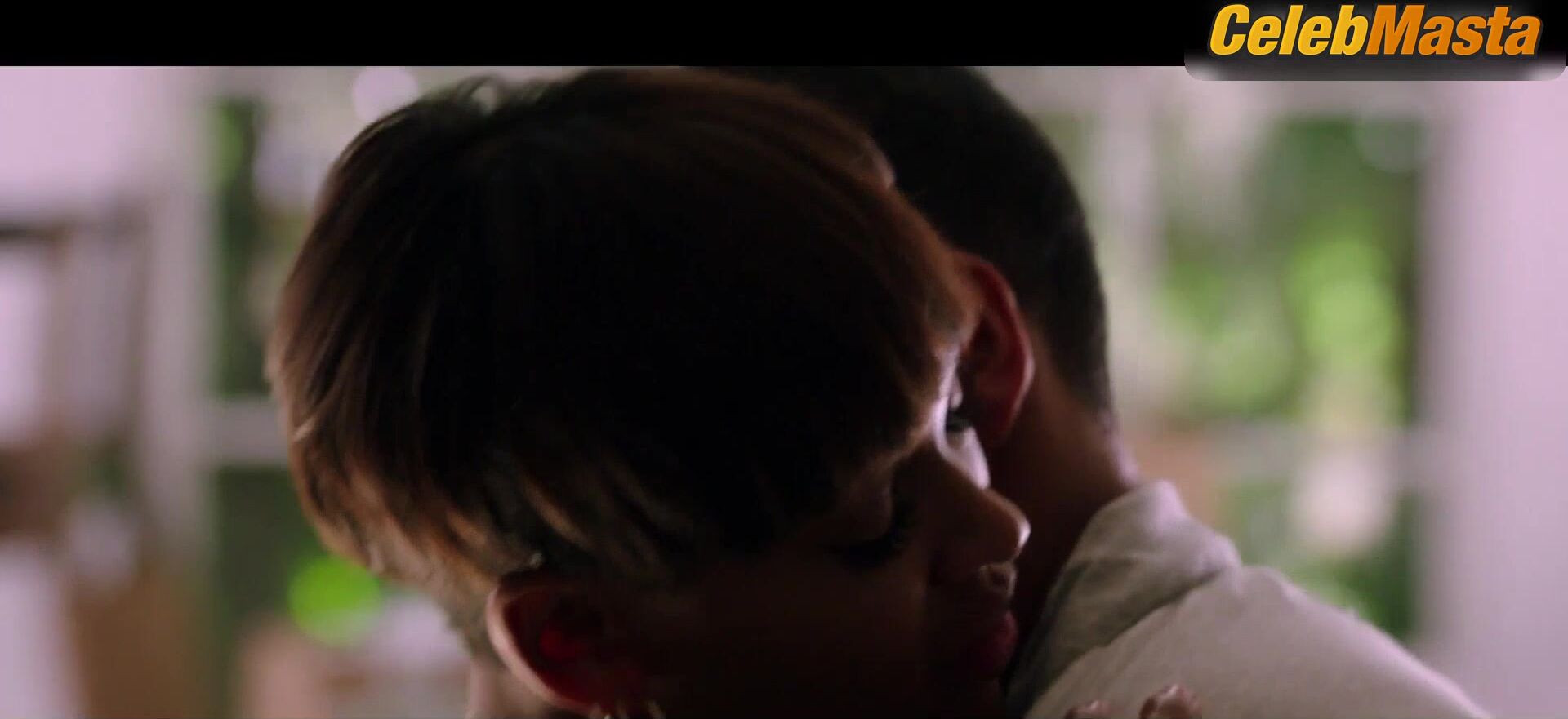 Meagan Good Underwear Scene In The Intruder Movie - Photo 1 of 5 photo 2
