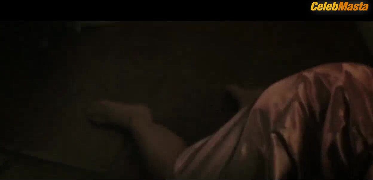 Mena Suvari Hot Scene In The Murder Of Nicole Brown - Photo 1 of 5 photo 5