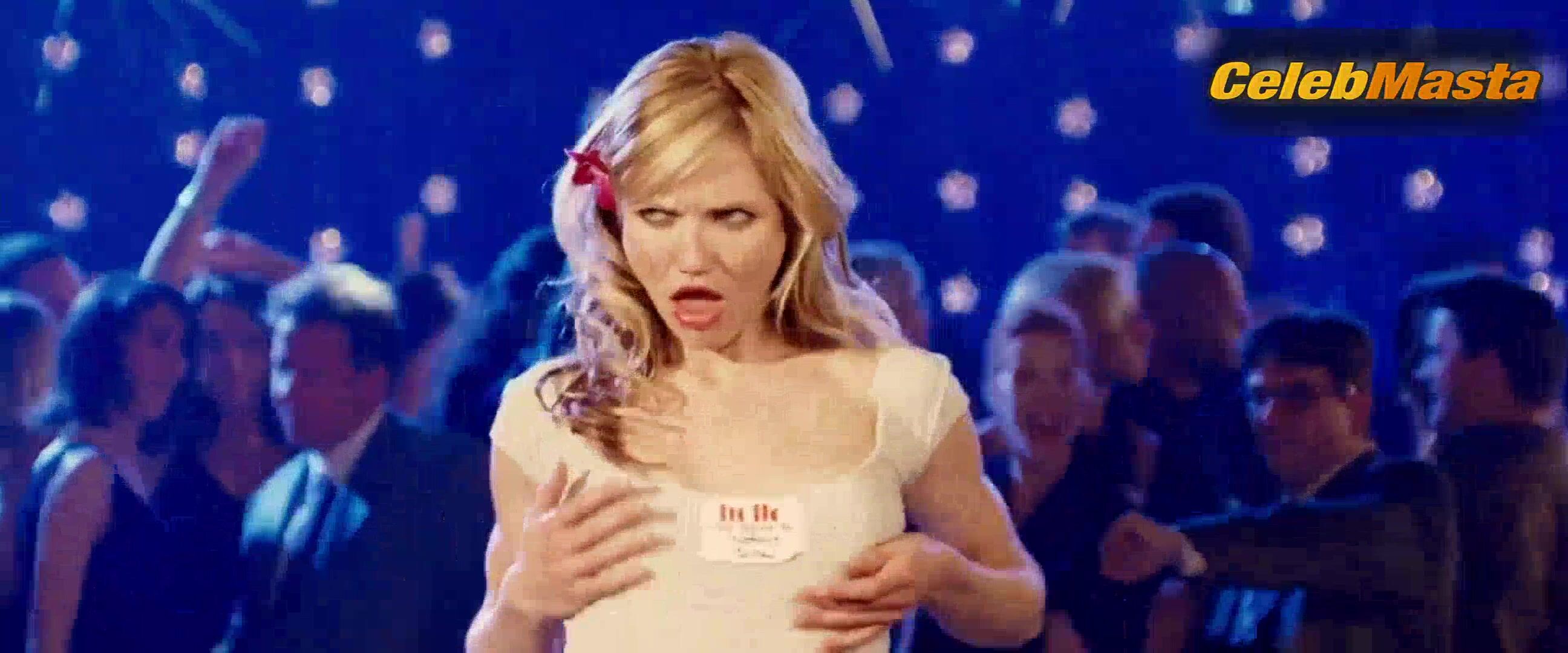 Cameron Diaz Lucy Liu, Drew Barrymore And Booty, Tits - Photo 2 of 5 photo 4