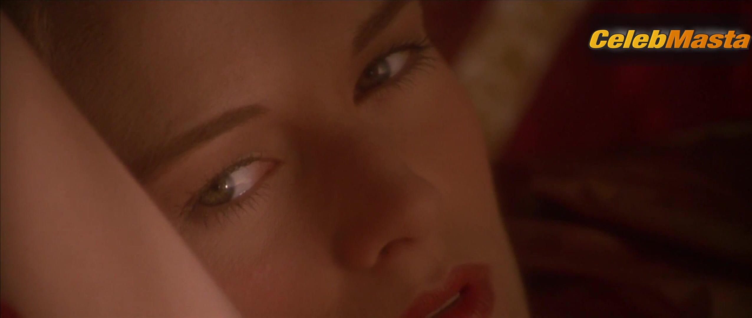 Catherine Mccormack ’s Sexy Scene From Dangerous Beauty - Photo 1 of 5