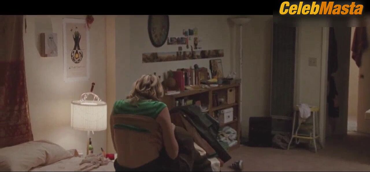 Greta Gerwig ’s Tits Scene In Greenberg - Photo 2 of 5