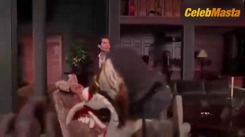 Kirsten Dunst Steamy Scene In Spider-man - Photo 2 of 5 photo 4