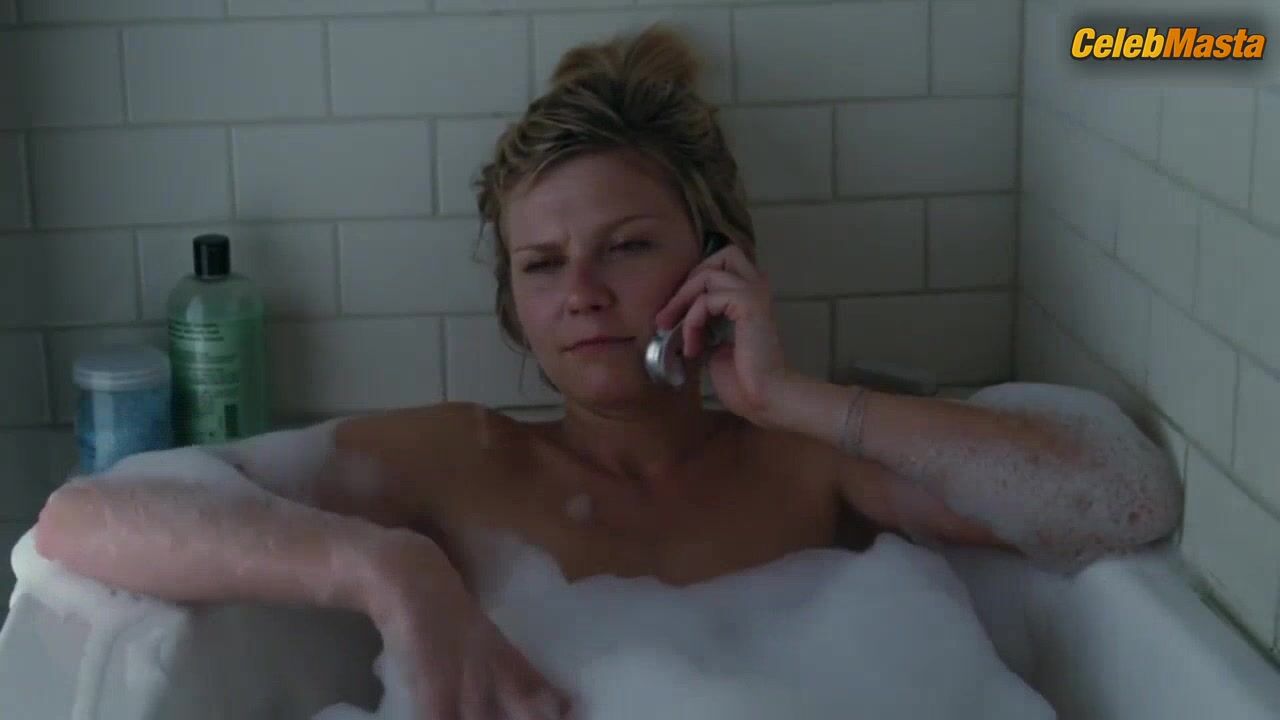 Kirsten Dunst ’s Underwear Scene In Elizabethtown - Photo 1 of 5 photo 4