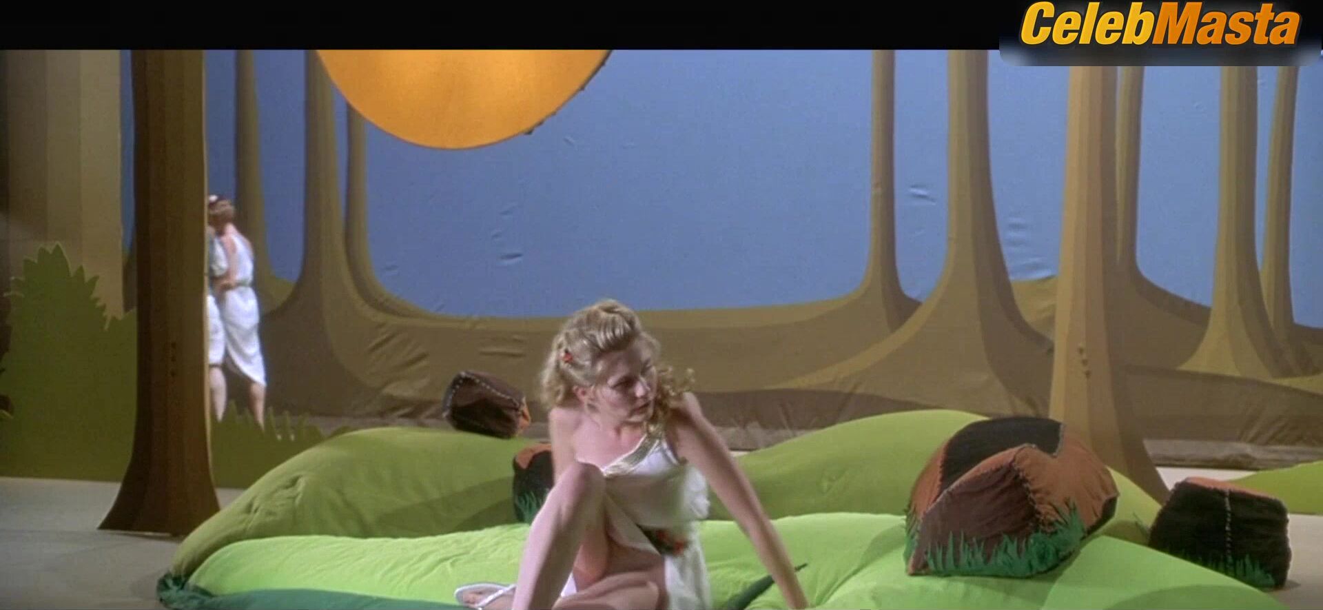 Kirsten Dunst ’s Sexy Scene From Get Over It - Photo 1 of 5 photo 4