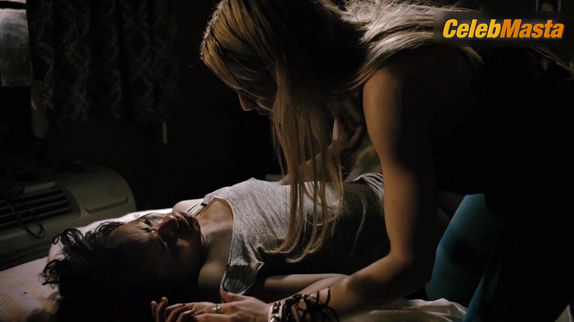 Kerry Washington Tits, Underwear Scene From The Dead Girl - Photo 2 of 5 photo 5