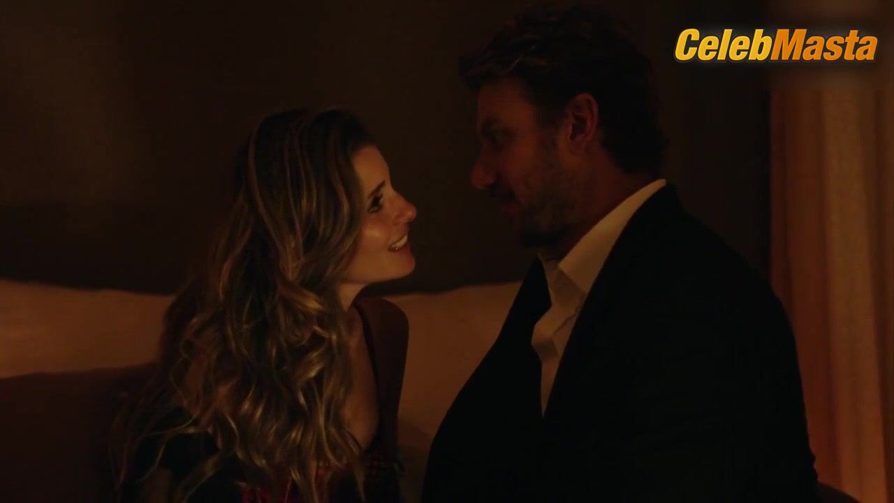 Shiri Appleby Shows Off Sexy Scene In Unreal - Photo 2 of 5