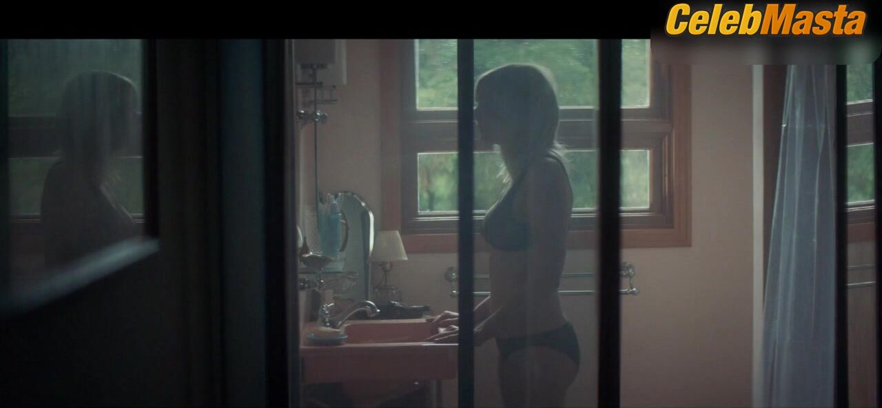 Kirsten Dunst Underwear Scene From Woodshock - Photo 2 of 5 photo 1