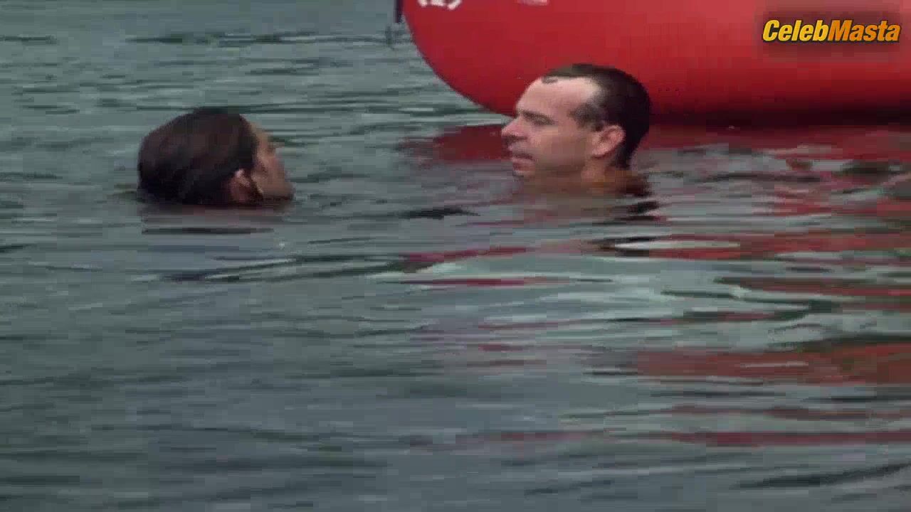Teri Hatcher ’s Sexy Scene From A Touch Of Fate - Photo 1 of 5 photo 4