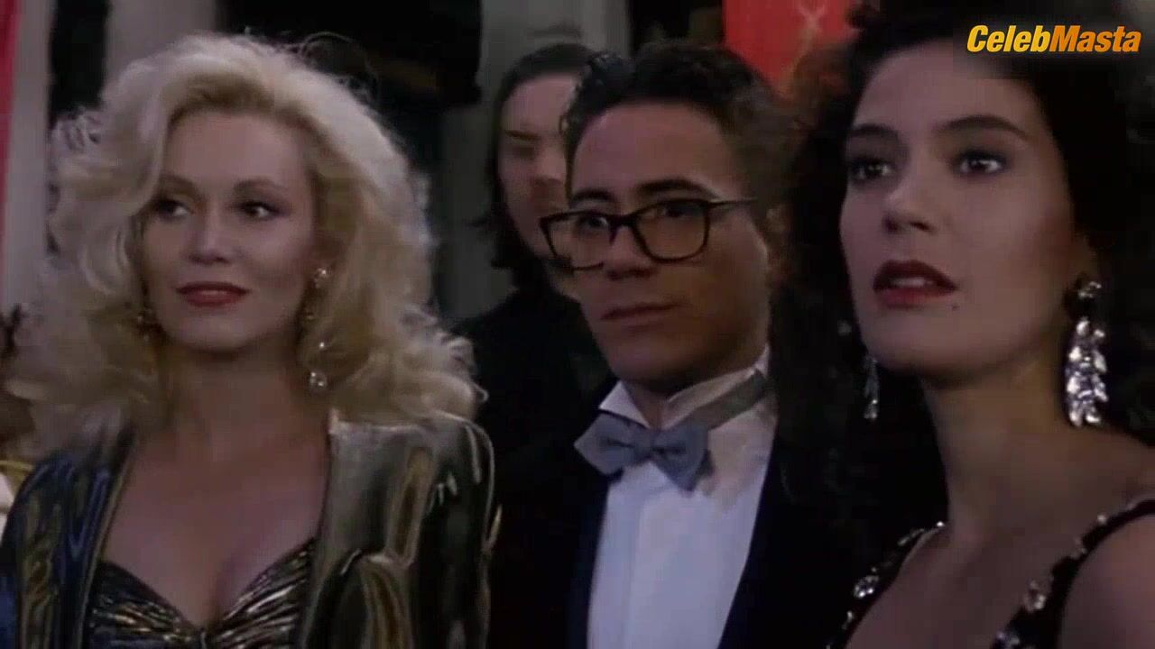 Teri Hatcher ’s Sexy Scene From Soapdish - Photo 2 of 5 photo 4