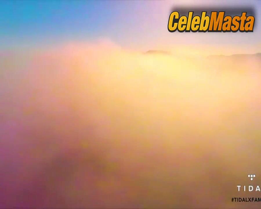 Rihanna Tits Scene From Az-undetermined - Photo 2 of 5 photo 1