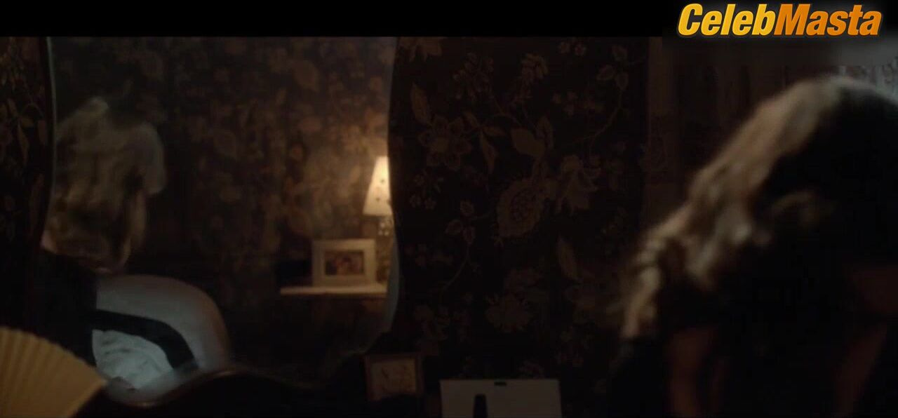 Miranda Cosgrove ’s Underwear Scene From The Intruders - Photo 2 of 5 photo 4