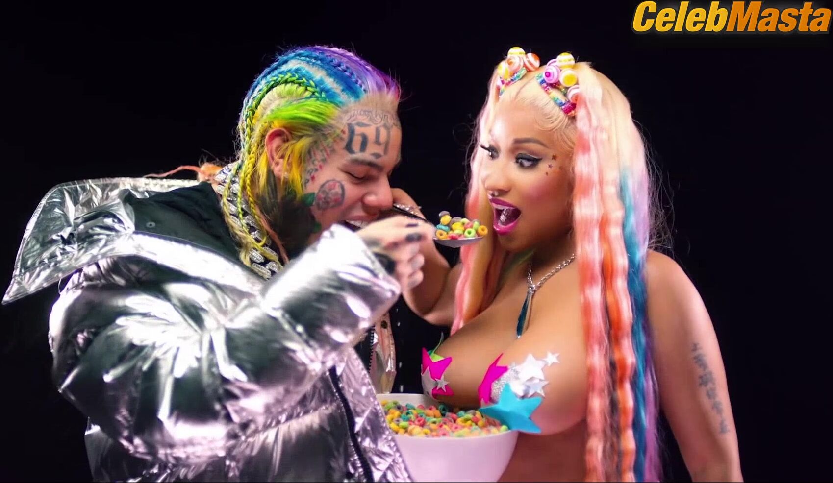 Nicki Minaj Swimsuit Scene In Trollz - Photo 1 of 5 photo 4