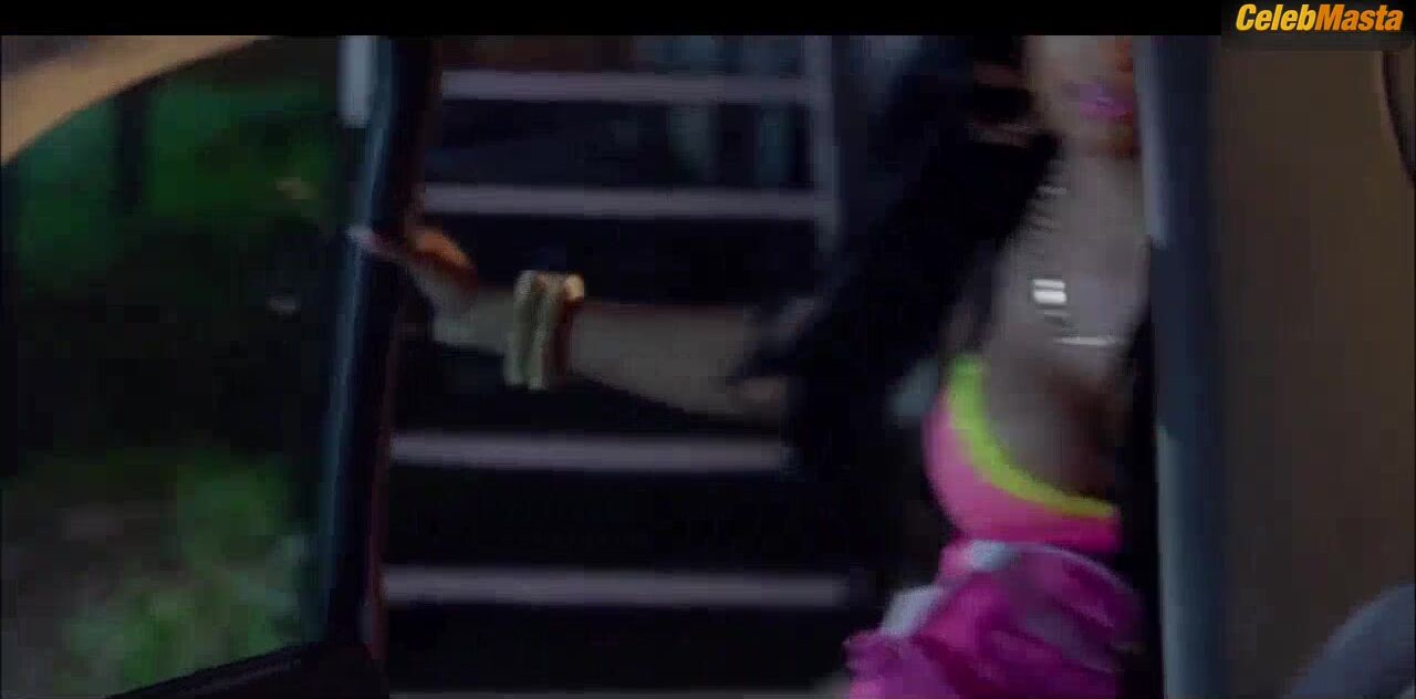 Nicki Minaj Sexy Scene From Barbershop The Next Cut - Photo 1 of 5 photo 5
