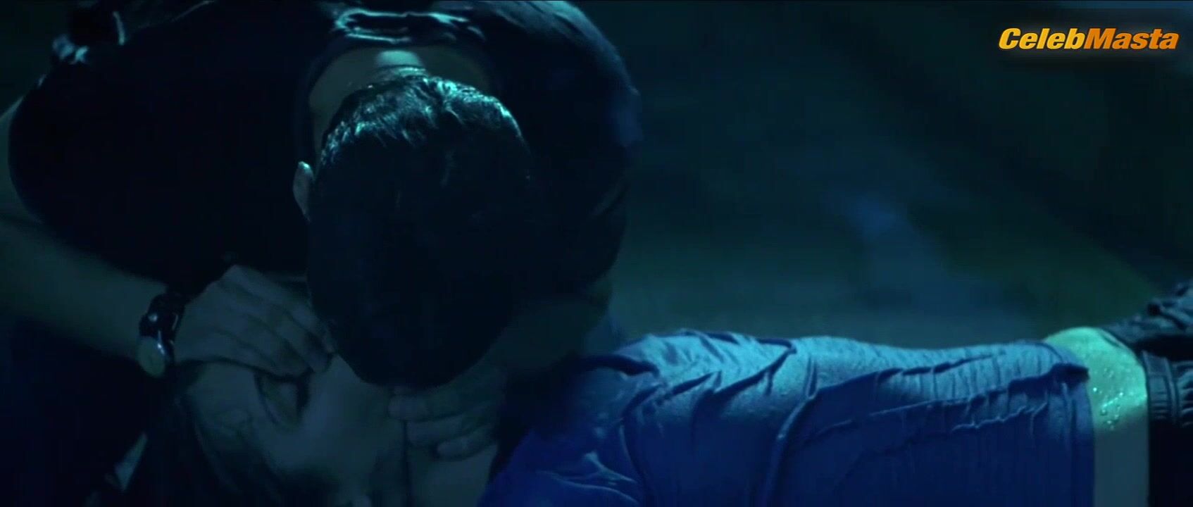 Shiri Appleby ’s Sexy Scene From Swimfan - Photo 2 of 5 photo 4