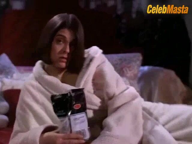 Teri Hatcher ’s Sexy Scene From Lois & Clark - Photo 1 of 5
