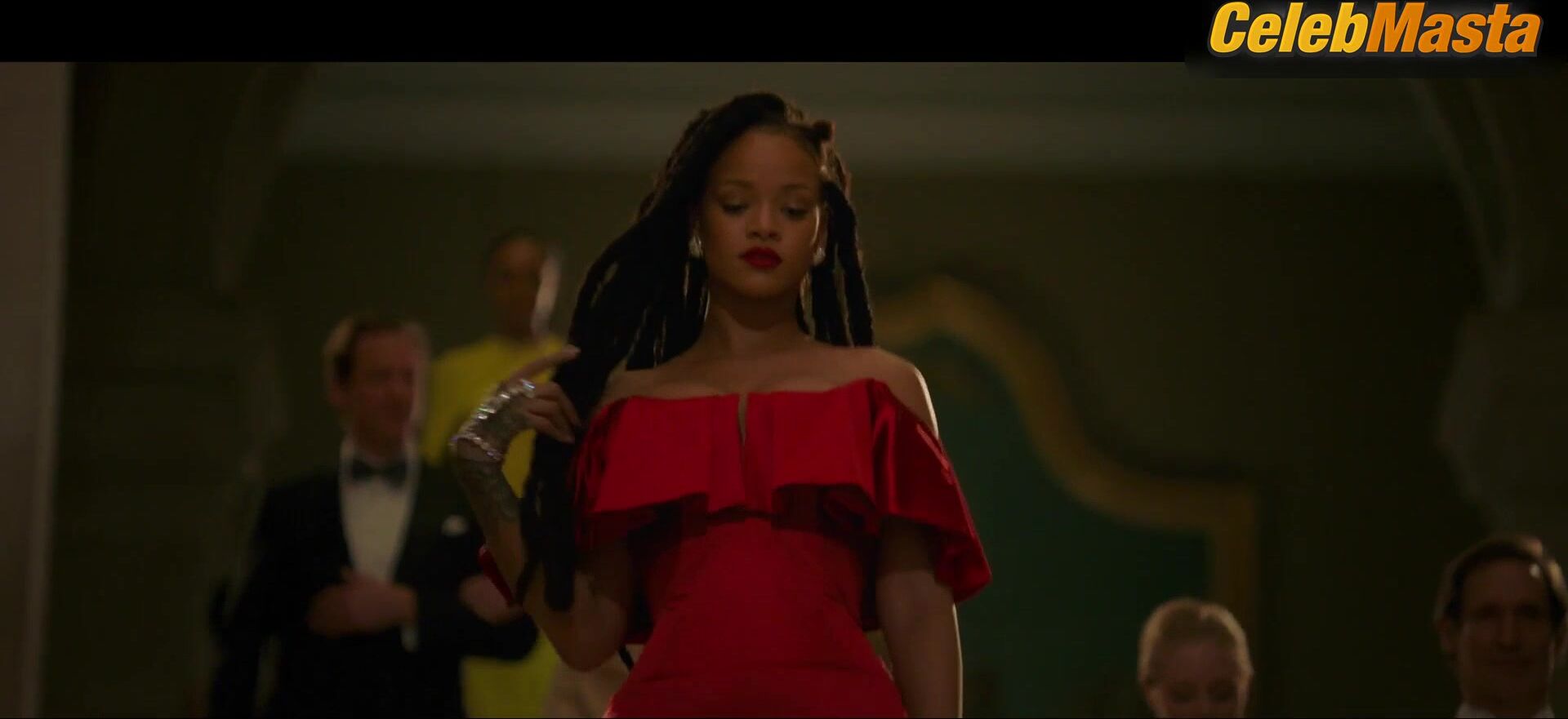 Rihanna Sexy Scene From Ocean’s 8 - Photo 2 of 5 photo 5