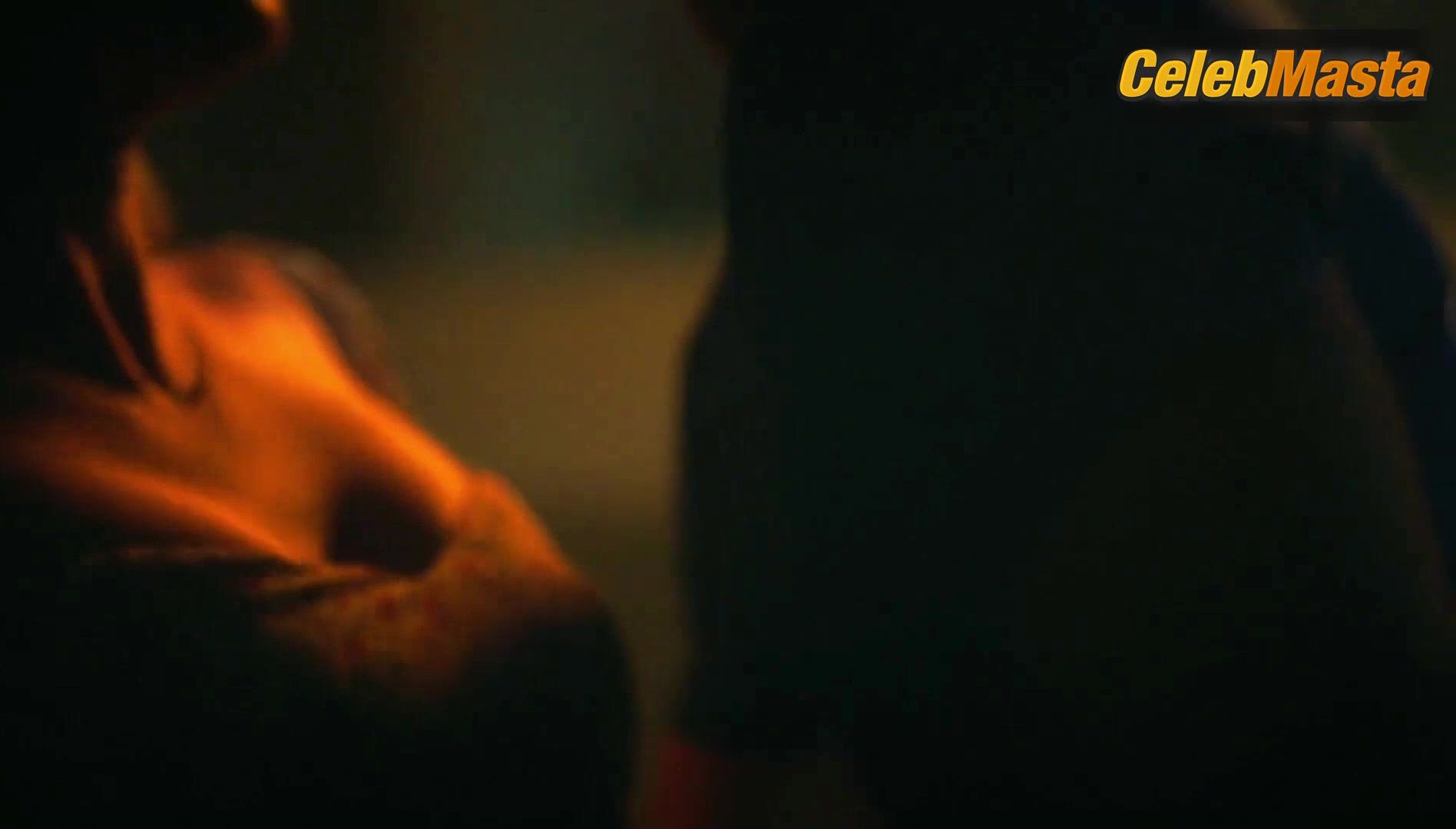 Lili Reinhart Underwear Scene On Riverdale - Photo 1 of 5 photo 4