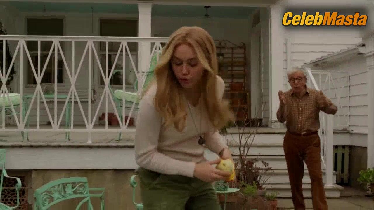 Miley Cyrus Sexy Scene From Crisis In Six Scenes - Photo 2 of 5 photo 4
