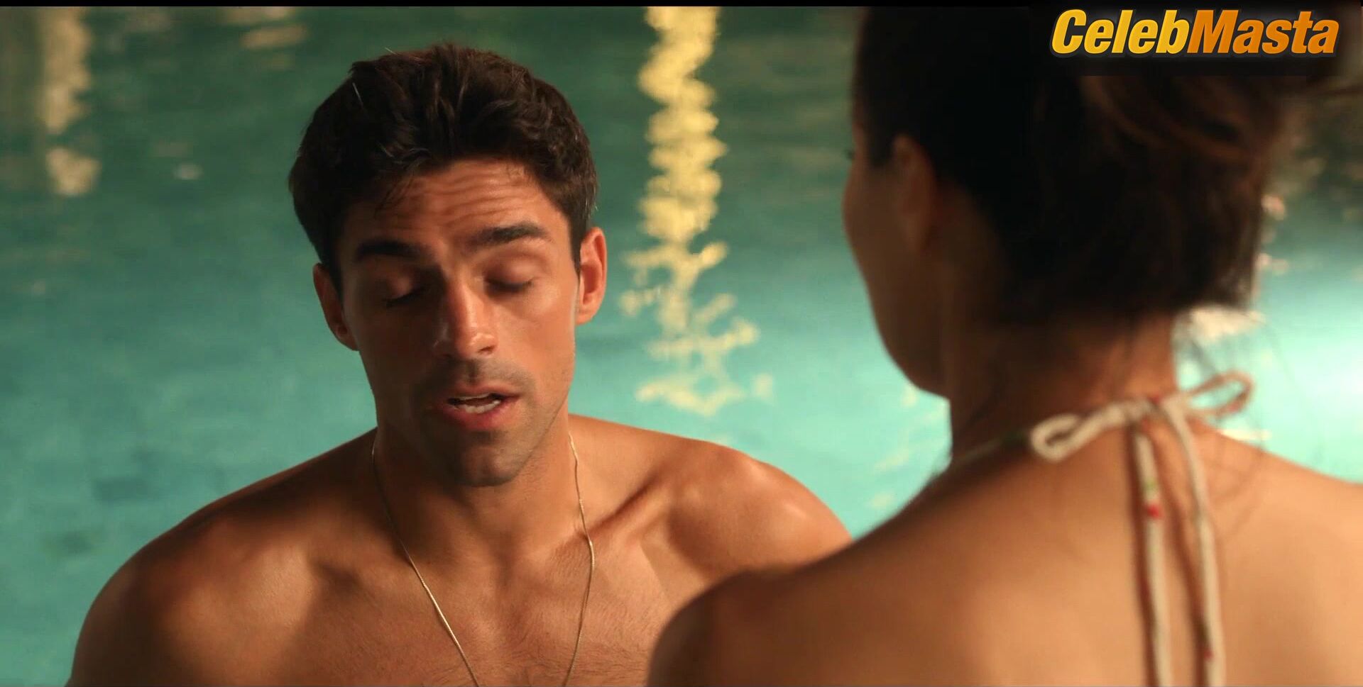 Miranda Cosgrove Swimsuit Scene From Mother Of The Bride - Photo 1 of 5 photo 4