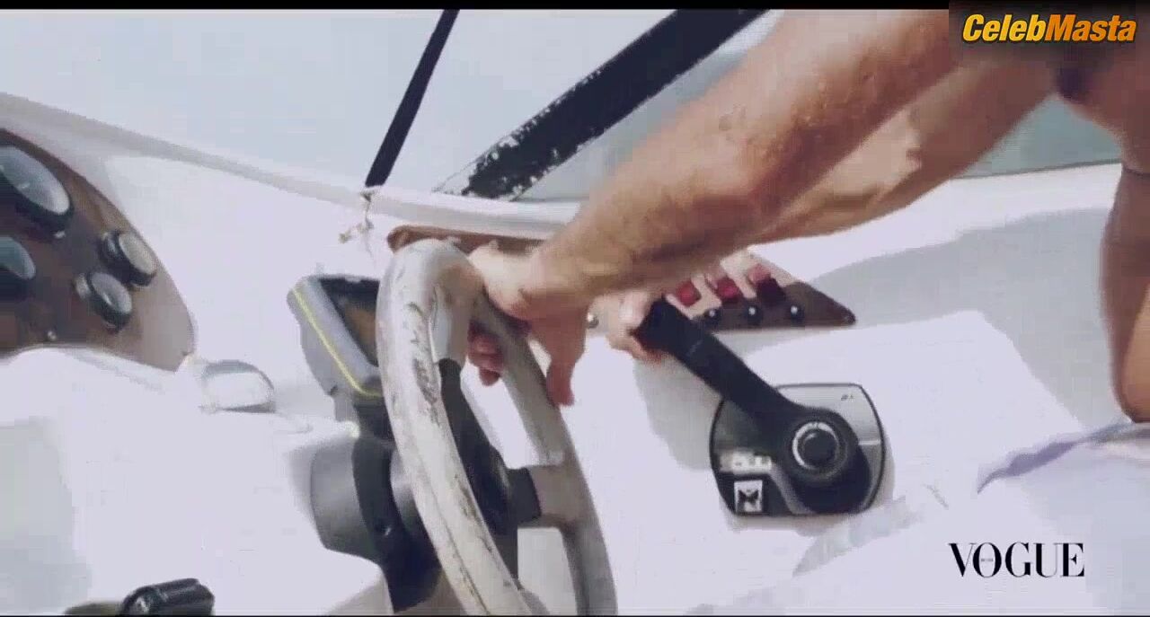 Rihanna Booty And Tits Scene From Vogue Brasil - Photo 1 of 5