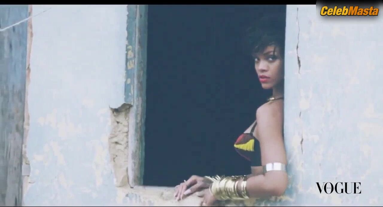 Rihanna Booty And Tits Scene From Vogue Brasil - Photo 1 of 5 photo 5