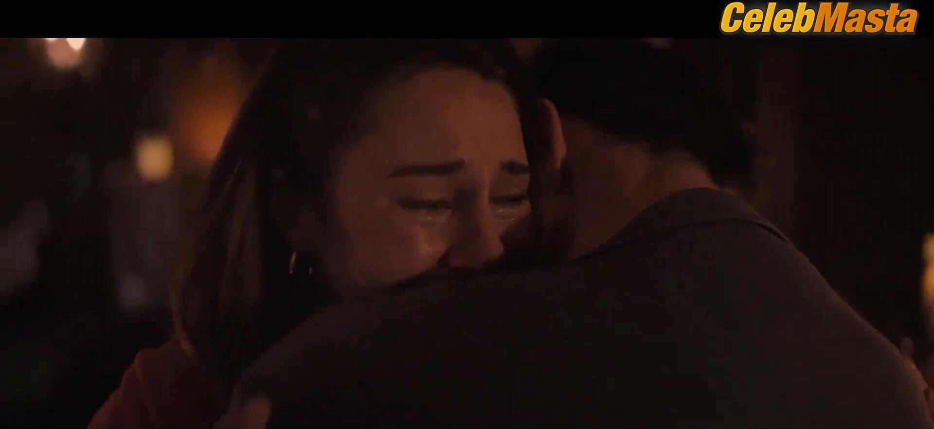 Shailene Woodley ’s Hot Scene In Paradise - Photo 1 of 5