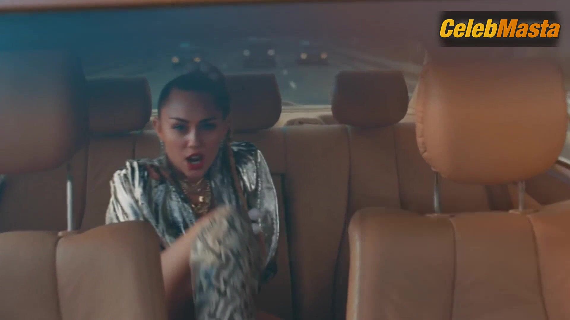 Miley Cyrus Thong Scene From Nothing Breaks Like A Heart - Photo 3 of 5 photo 2