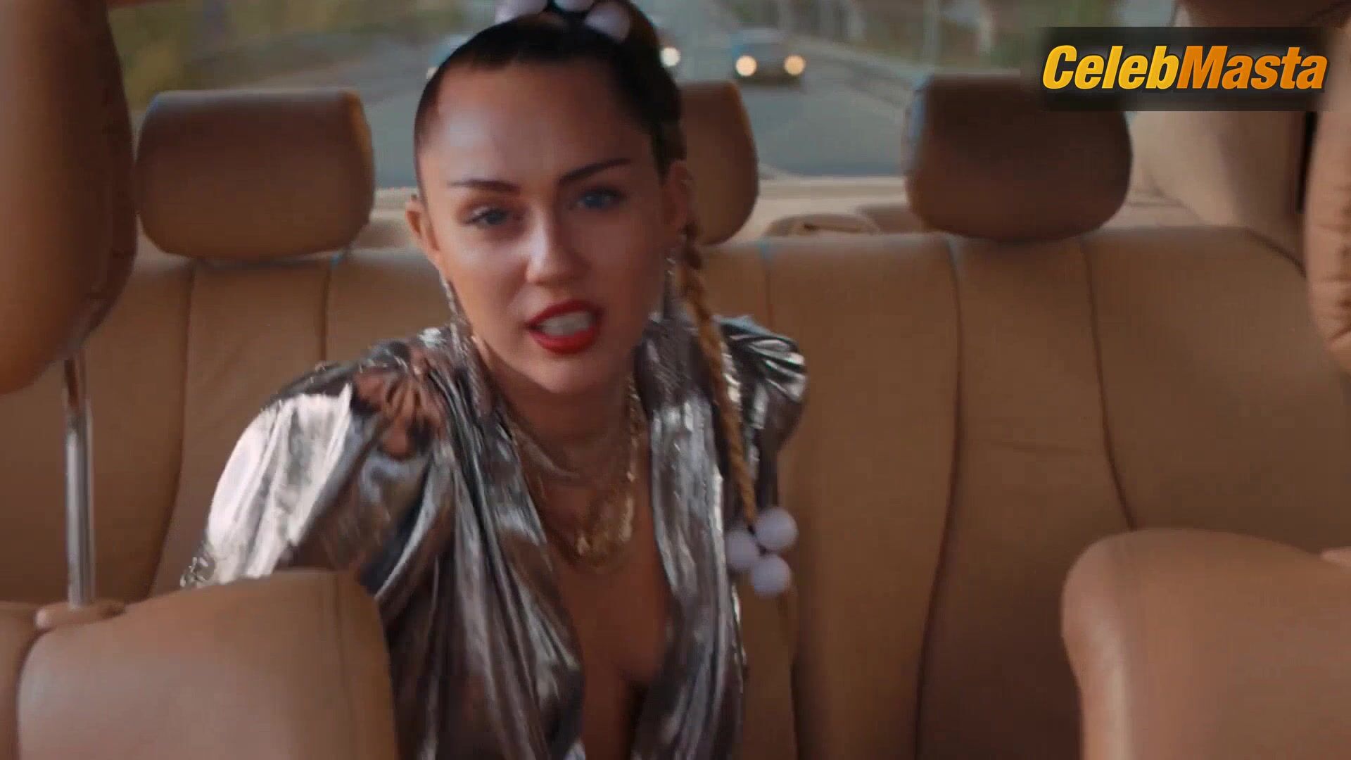 Miley Cyrus Thong Scene From Nothing Breaks Like A Heart - Photo 3 of 5 photo 5