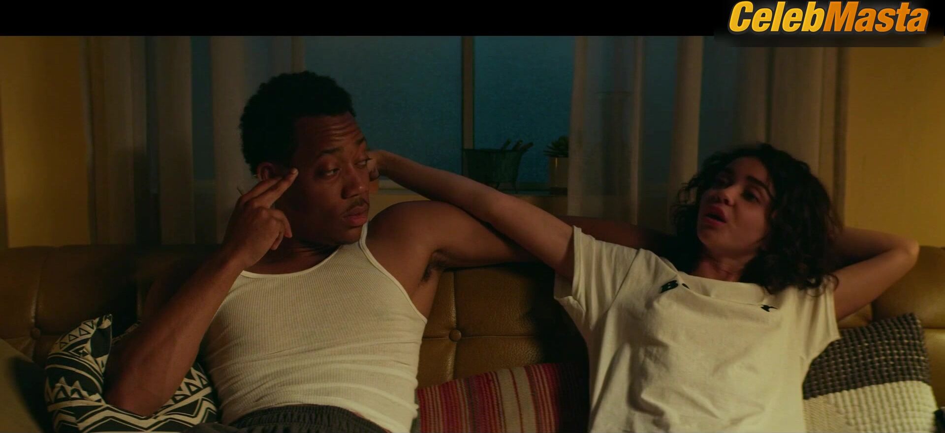 Sarah Hyland ’s Underwear Scene From The Wedding - Photo 2 of 5 photo 4