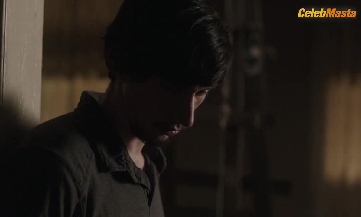 Shiri Appleby ’s Boobs Scene In Girls - Photo 2 of 5 photo 1