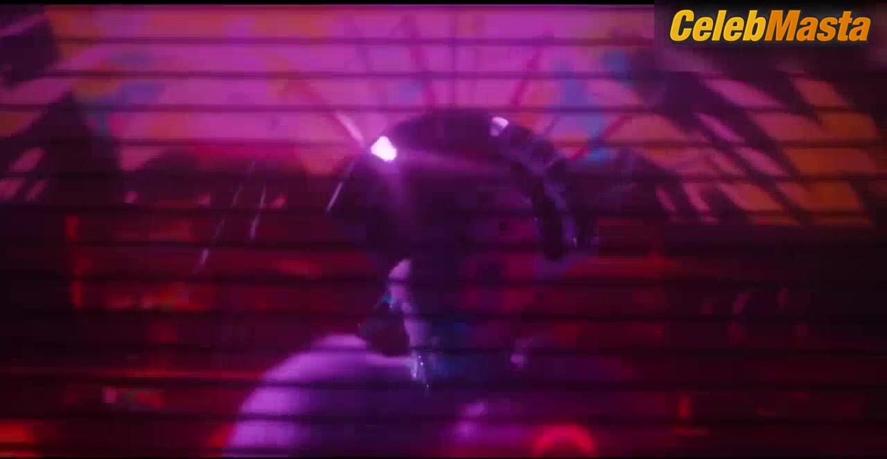 Nicki Minaj ’s Sexy Scene In Chun-li - Photo 2 of 5 photo 5