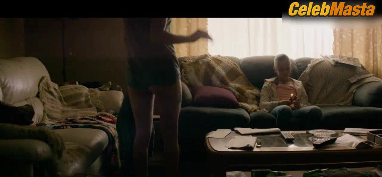 Zoe Kazan ’s Underwear Scene In The Monster - Photo 2 of 5